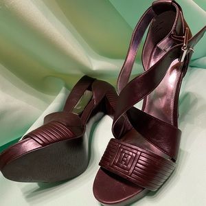 Calvin Klein Brown leather  pumps